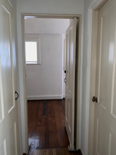 More Photos Of 518-522 Wilshire Blvd, Santa Monica Storefront Retail Office For Lease