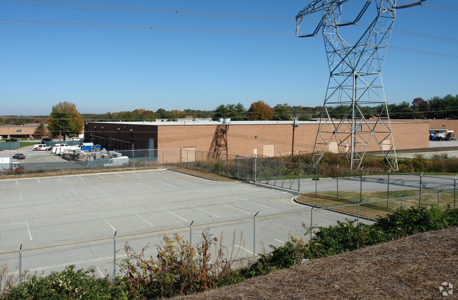 6654 Jimmy Carter Blvd, Norcross, GA 30071 Industrial For Lease