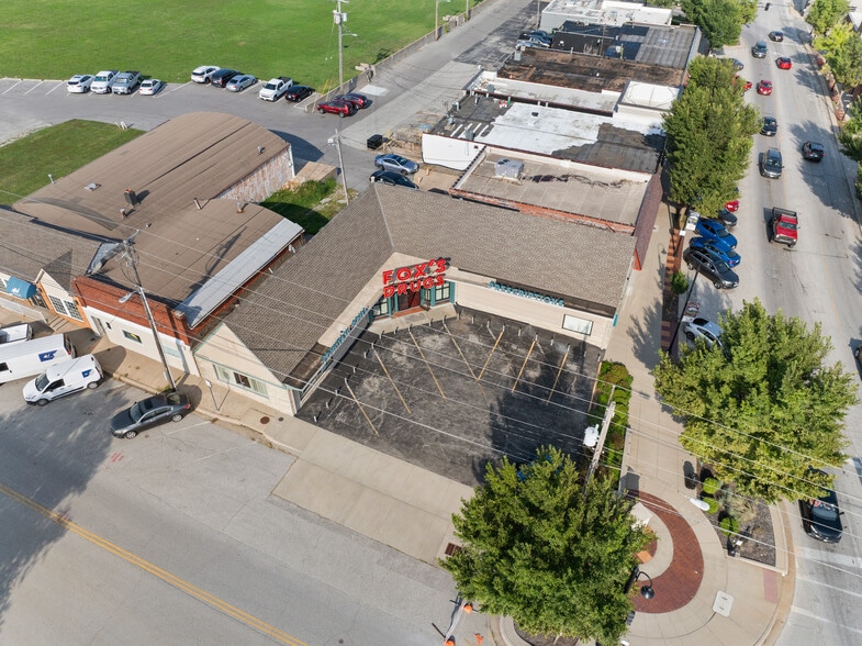 More Photos Of 10004 E 63rd St, Raytown General Retail For Sale