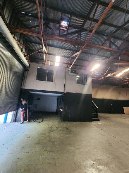 More Photos Of 389 Wilbur Ave, Yuba City Specialty For Lease