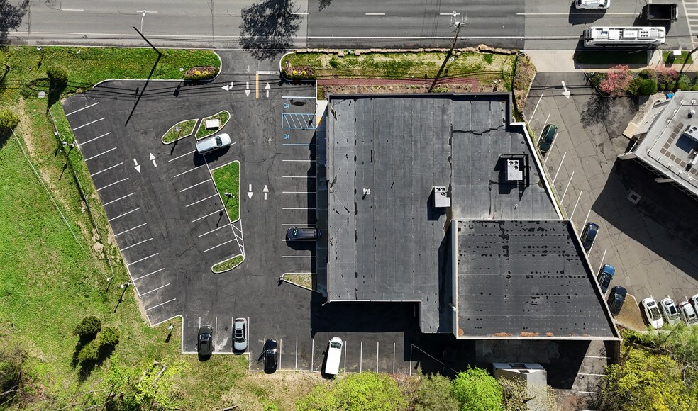 More Photos Of 1200 Mamaroneck Ave, White Plains Freestanding For Lease