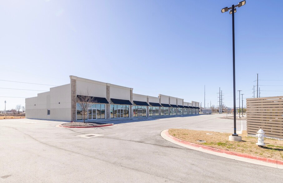 More Photos Of 615-635 Centerton Blvd, Centerton Storefront Retail Office For Lease