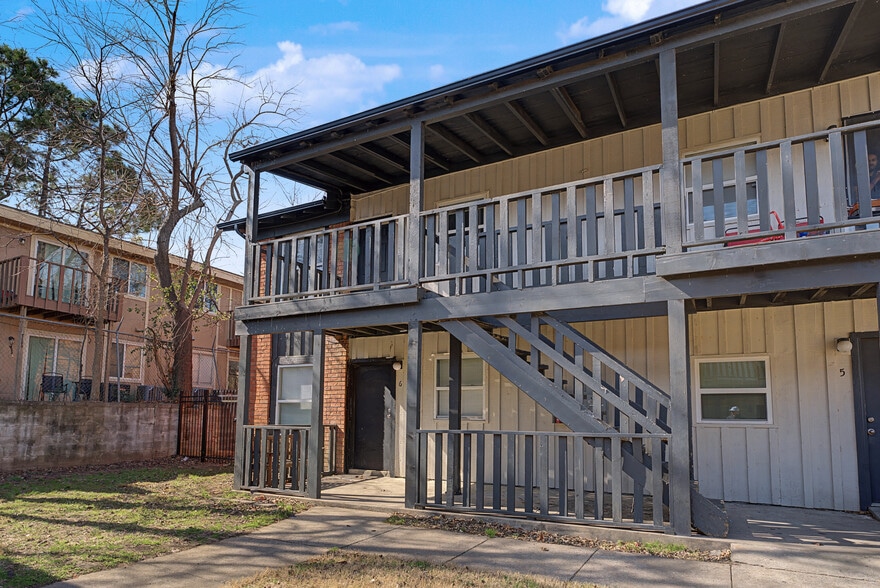 More Photos Of 6330 E 7th St, Tulsa Apartments For Sale