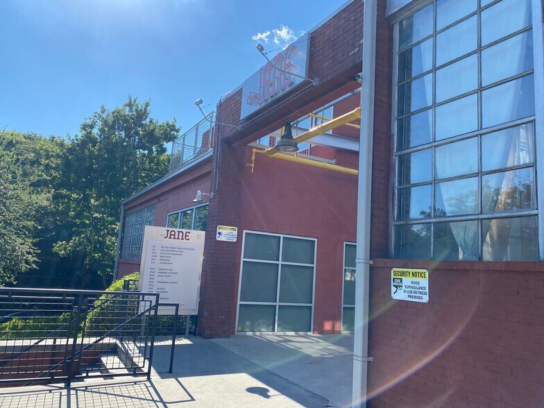 More Photos Of 437 Memorial Dr, Atlanta Unknown For Lease