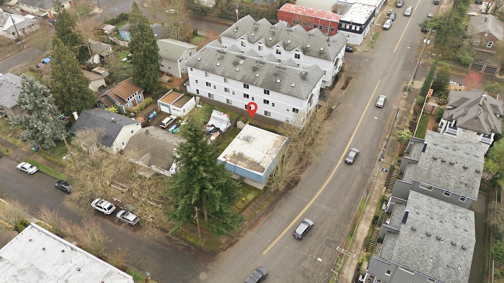 More Photos Of 3004 SE 50th Ave, Portland Office For Sale