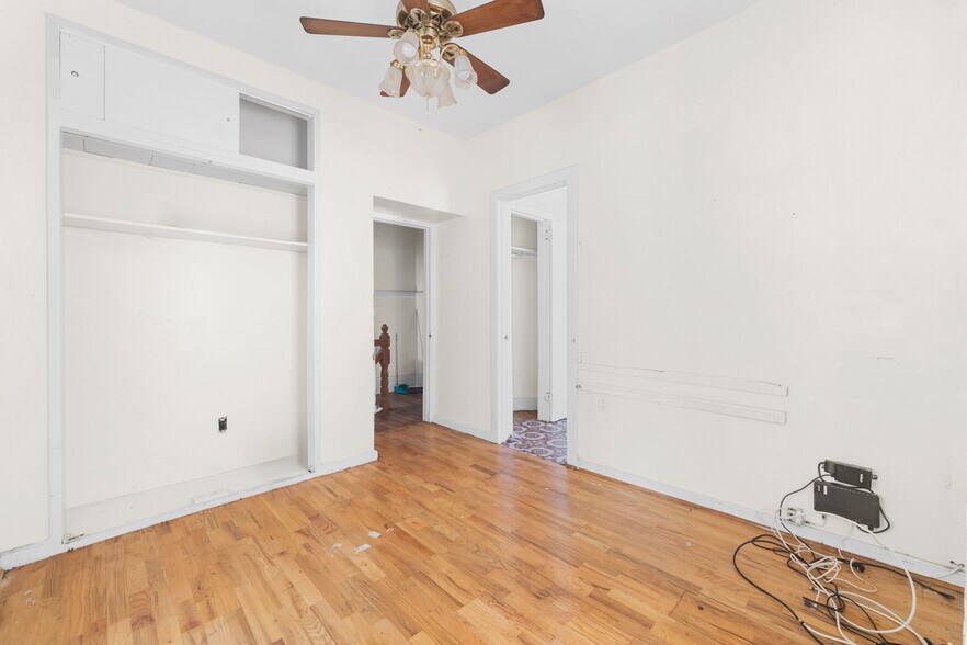 More Photos Of 108 Veronica Pl, Brooklyn Land For Sale