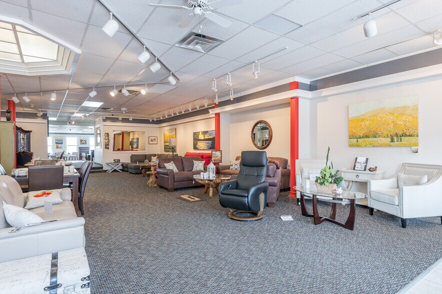 More Photos Of 179-191 Queen St, Scugog Storefront Retail Residential For Sale