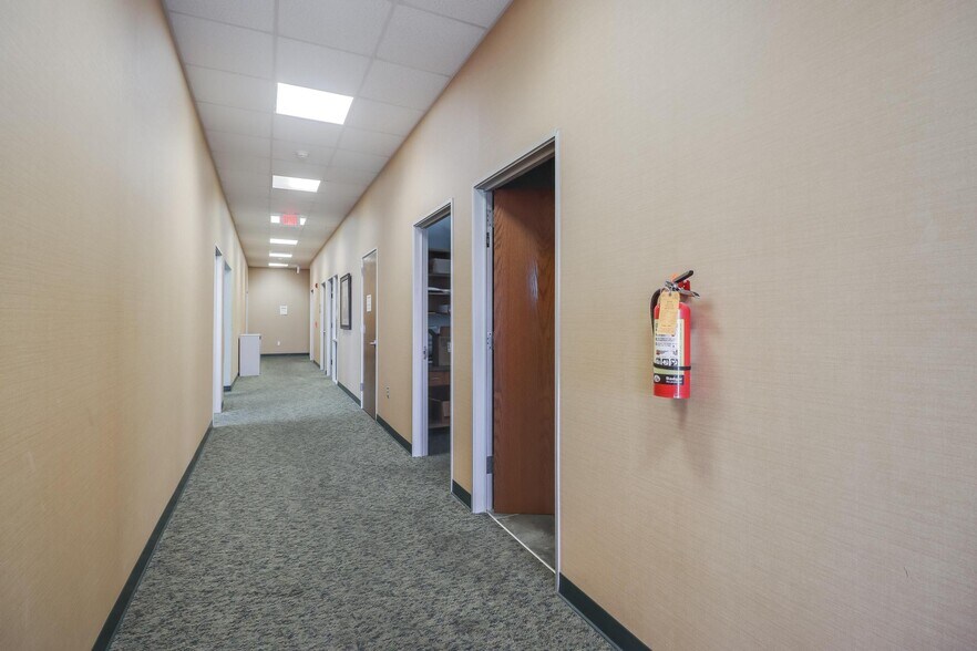 More Photos Of 10281 Corporate Dr, Gulfport Office For Sale