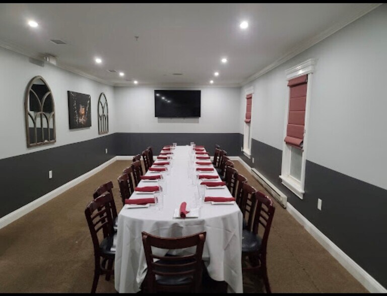 More Photos Of 344 French Hill Rd, Wayne Freestanding For Sale