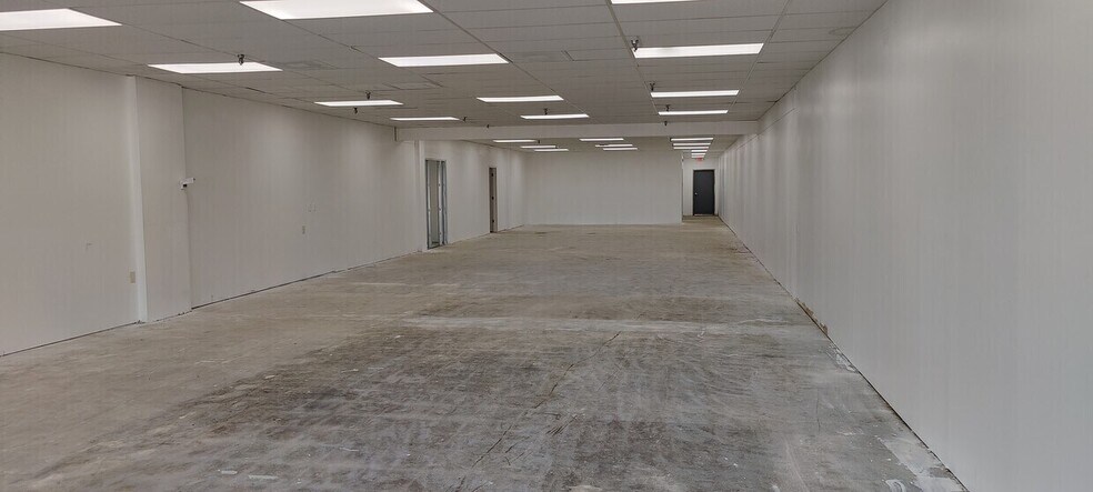 More Photos Of 2123 Southmore Ave, Pasadena Storefront Retail Office For Sale