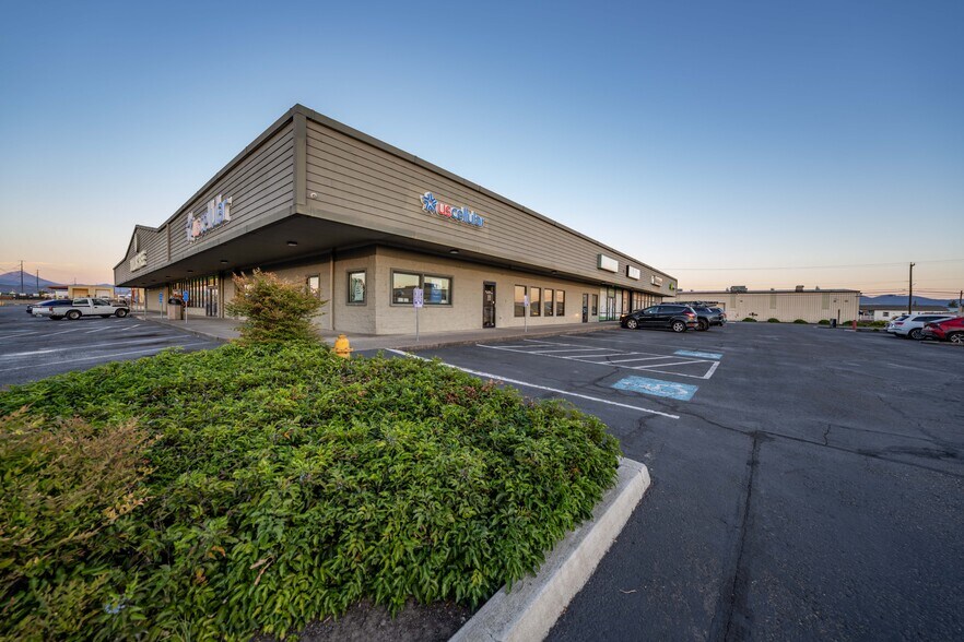 More Photos Of 7338 Crater Lake Hwy, White City Freestanding For Sale