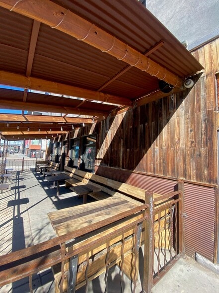 More Photos Of 2100 Curtis St, Denver Restaurant For Sale
