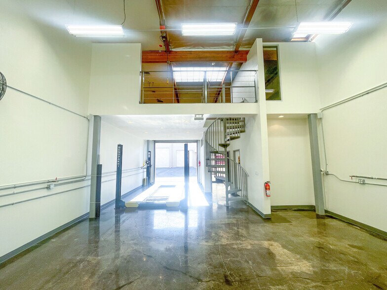 More Photos Of 2631 Lavery Ct, Newbury Park Industrial For Sale