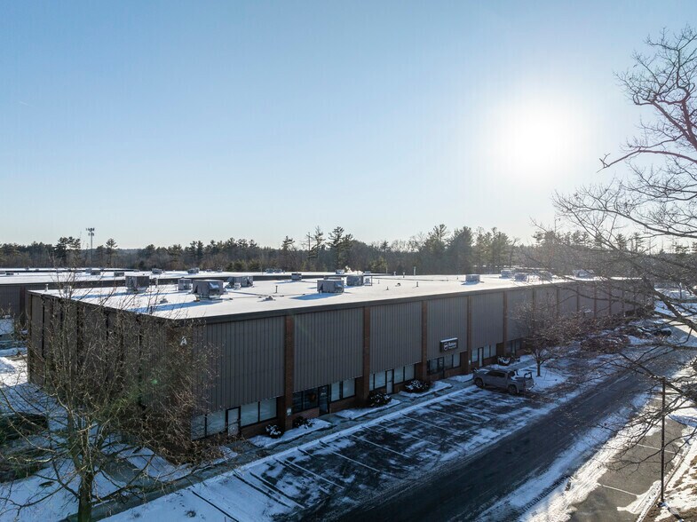 More Photos Of 7 Raymond Ave, Salem Warehouse For Lease