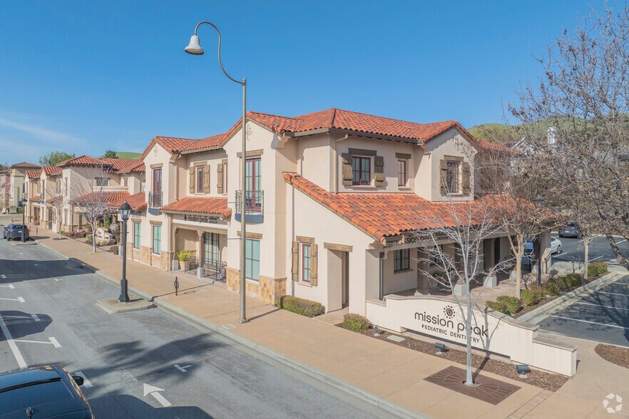 More Photos Of 43430-43480 Mission Blvd, Fremont Freestanding For Sale