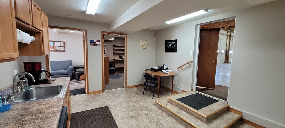 More Photos Of 3101 Vaughn Rd, Great Falls Flex For Sale