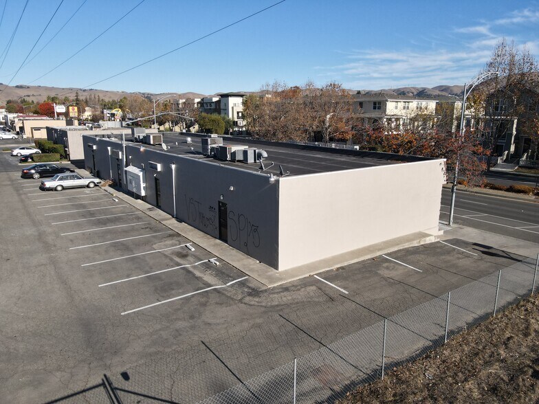 More Photos Of 40919-40931 Grimmer Blvd, Fremont Freestanding For Sale