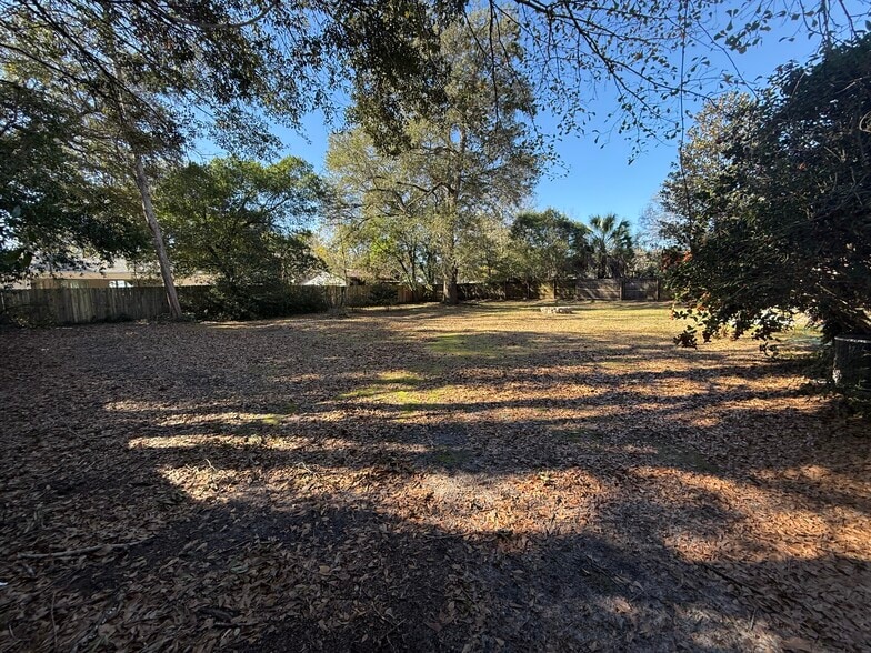 More Photos Of 118 E 7th North St, Summerville Office For Lease