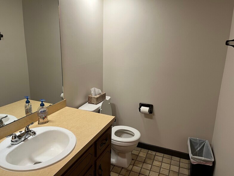 More Photos Of 2809 Blanding Blvd, Middleburg Office For Sale