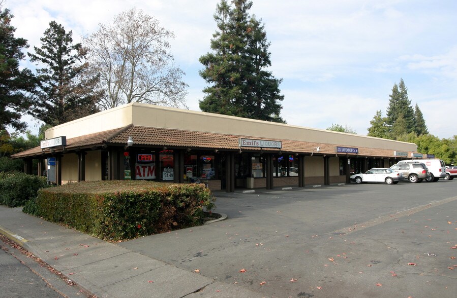 More Photos Of 2030 Redwood Rd, Napa General Retail For Lease