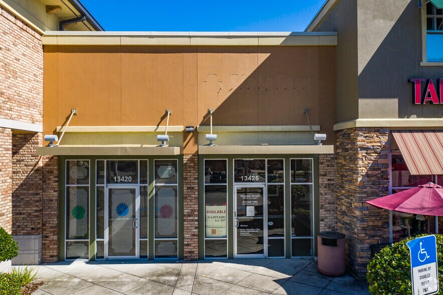 More Photos Of 13420-13458 Boyette Rd, Riverview Unknown For Lease