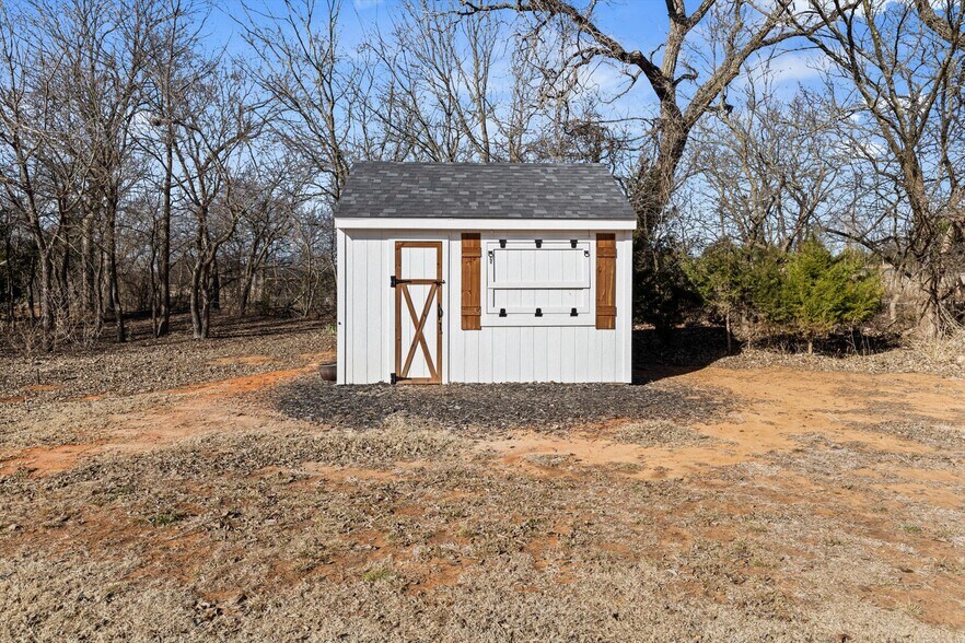 More Photos Of 18186 State Highway 74B, Washington Specialty For Sale