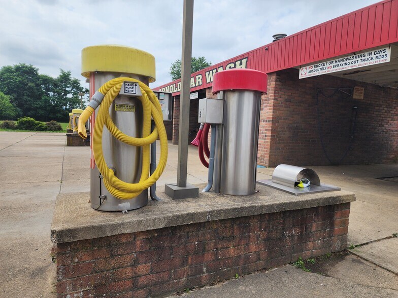 More Photos Of 600 14th St, Arnold Carwash For Sale