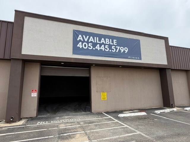 More Photos Of 5809-5835 W Reno Ave, Oklahoma City Storefront For Lease