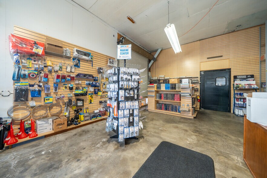 More Photos Of 5830 Caterpillar rd, Redding Industrial For Sale