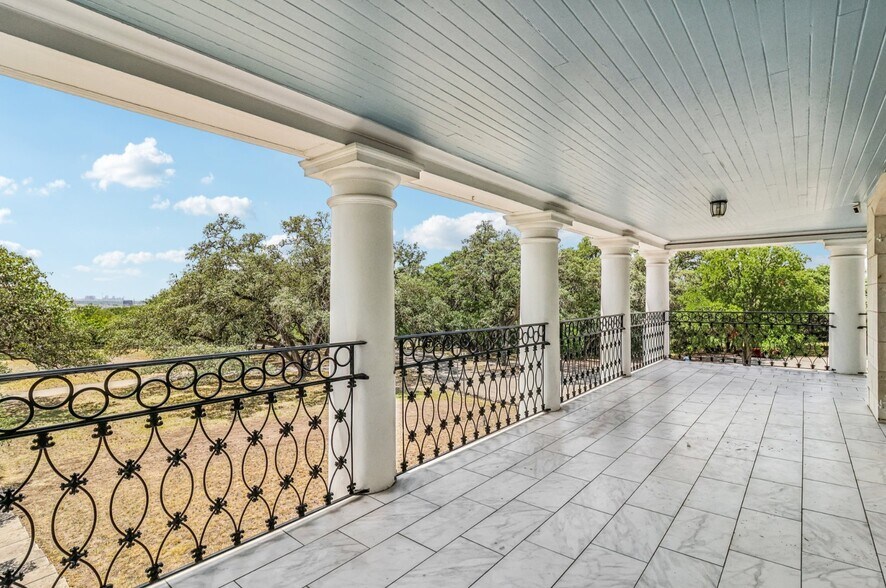 More Photos Of 7735 Mocking Bird Ln, San Antonio Lodge Meeting Hall For Sale