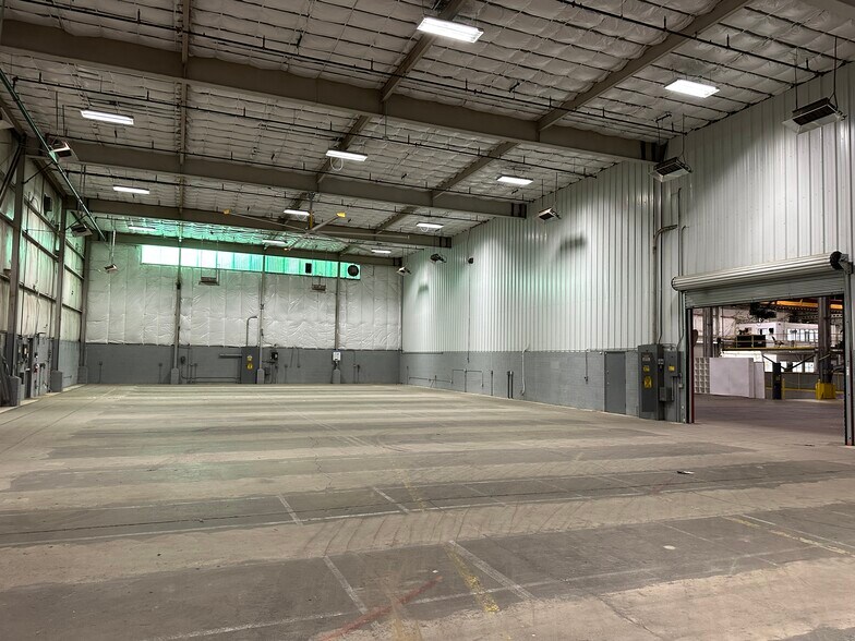 More Photos Of 2812 Hegan Ln, Chico Light Distribution For Lease