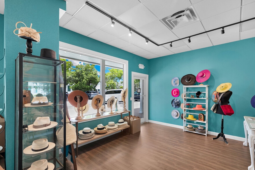 More Photos Of 1075 Duval St, Key West Restaurant For Sale