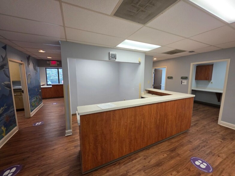 More Photos Of 2711 Randolph Rd, Charlotte Medical For Sale