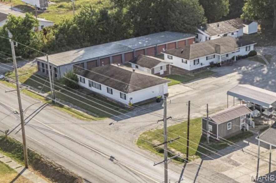More Photos Of 510 N Walnut St, Steele General Retail For Sale