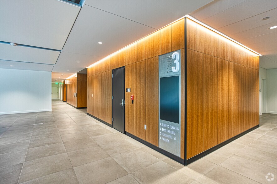 More Photos Of 1107 Lake Washington Blvd N, Renton Office For Lease