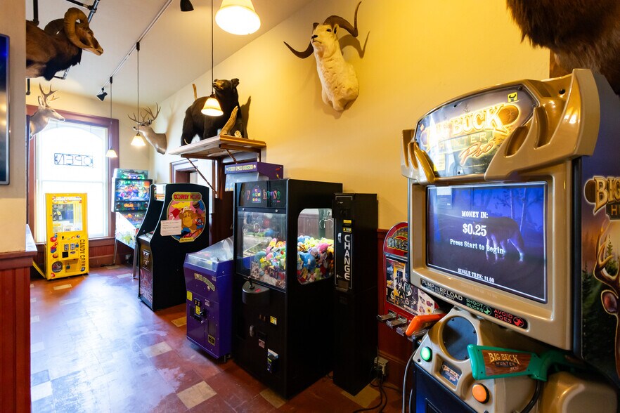 More Photos Of 311 Union St, The Dalles Restaurant For Sale