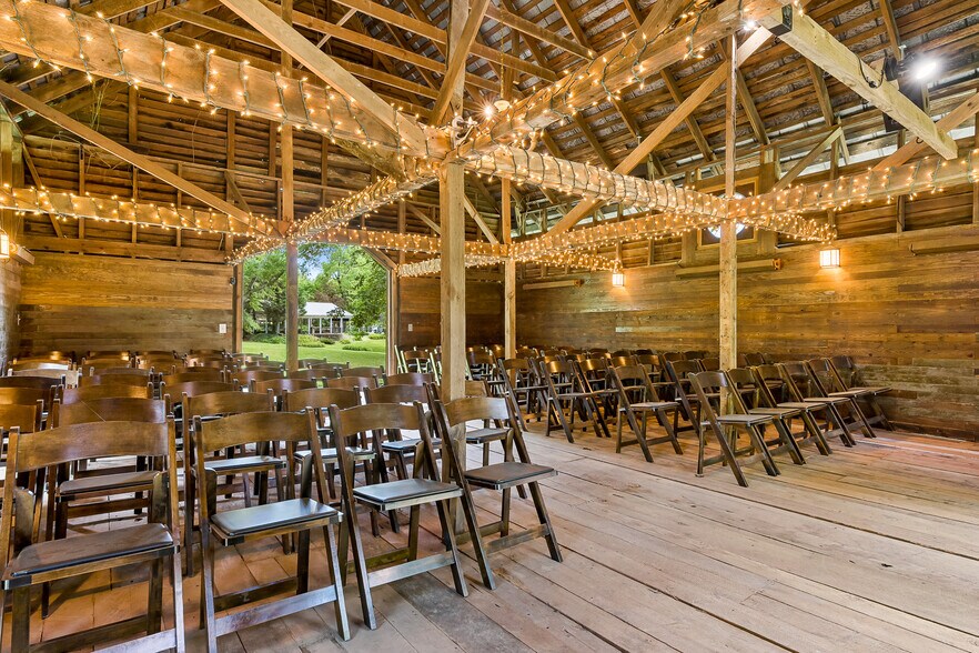 More Photos Of 207 Westminster Hwy, Westminster Specialty For Sale