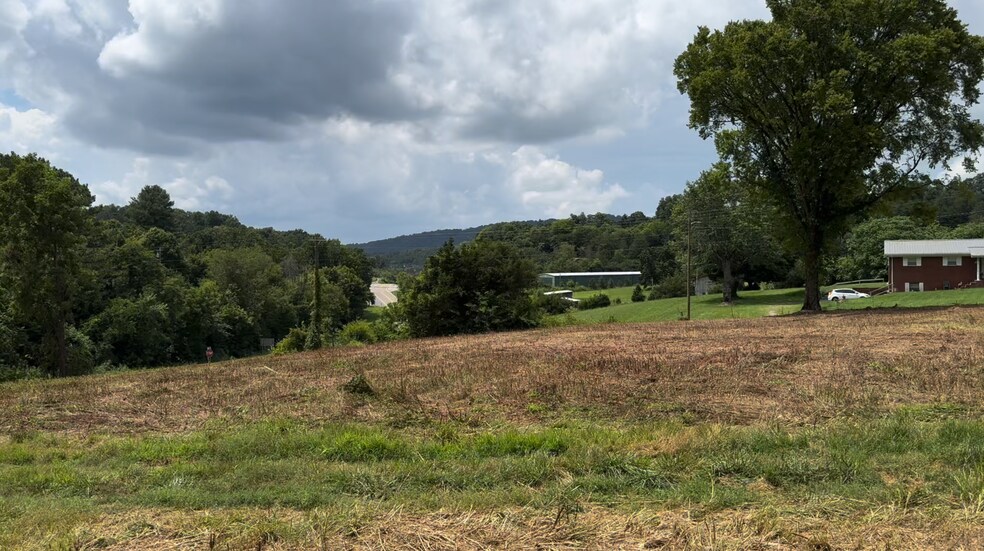 More Photos Of I-40 Exit 415, Dandridge Land For Lease