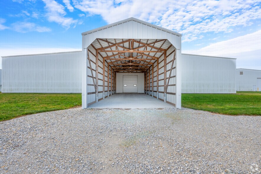 More Photos Of 2230 E Co Rd 300 N, Greensburg Distribution For Lease