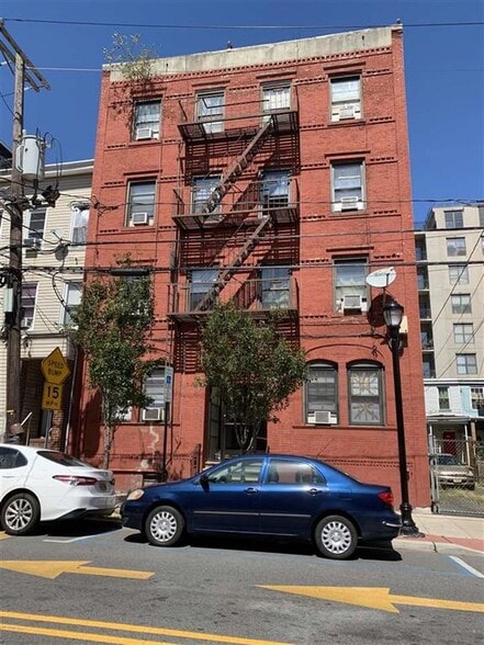 More Photos Of 114 43rd St, Union City Apartments For Sale