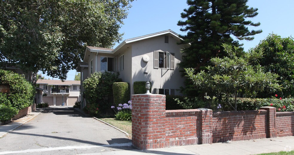 More Photos Of 1142-1148 Western Ave, Glendale Apartments For Sale