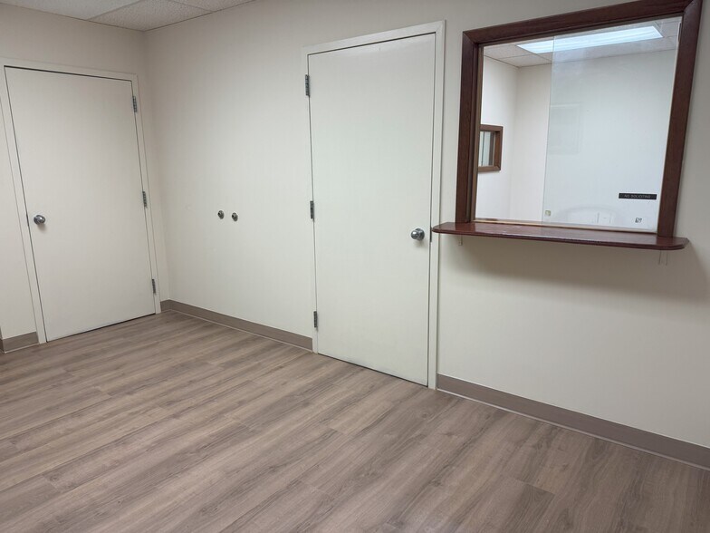 More Photos Of 6400 Seven Corners Pl, Falls Church Office For Sale