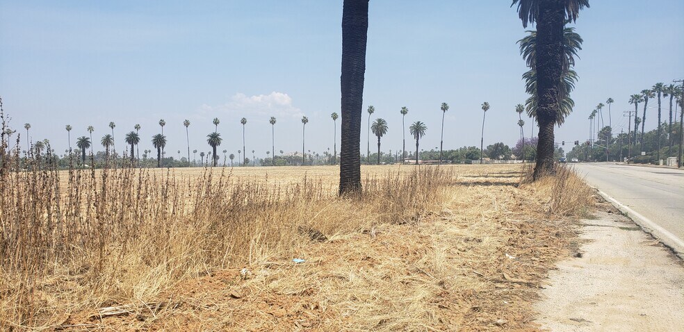 More Photos Of 1246 Washington St, Riverside Land For Lease