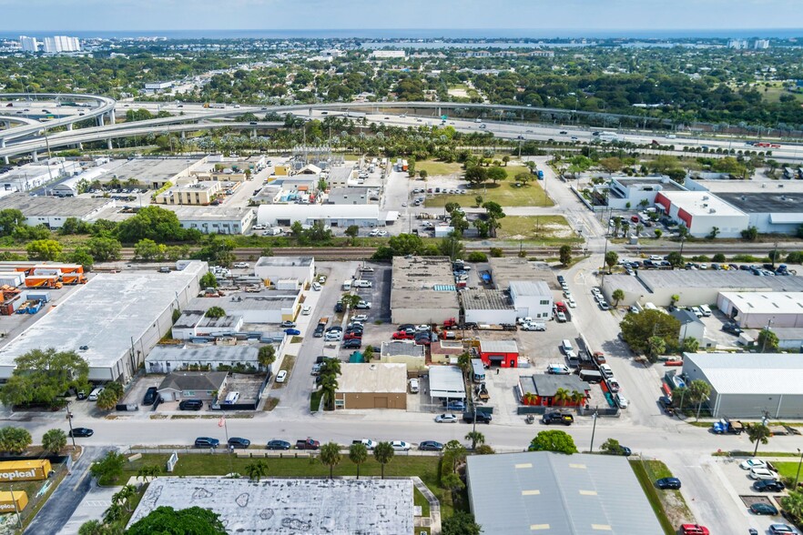 More Photos Of 1420 Forsythe Rd, West Palm Beach Auto Repair For Sale