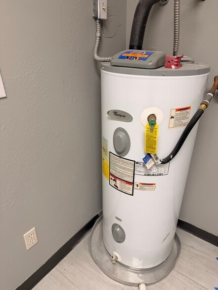 More Photos Of 872 E Sahara Ave, Las Vegas Medical For Lease