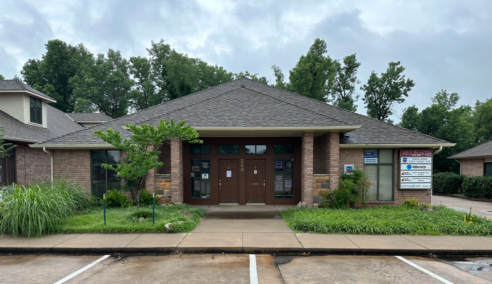 Primary Photo Of 428 W 15th St, Edmond Office For Lease