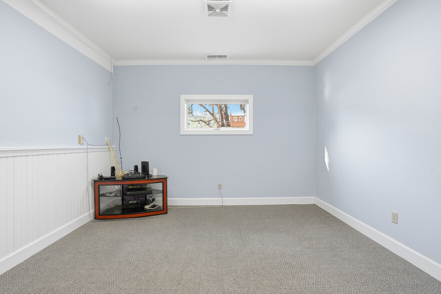 More Photos Of 105 High St, Dublin Flex For Sale