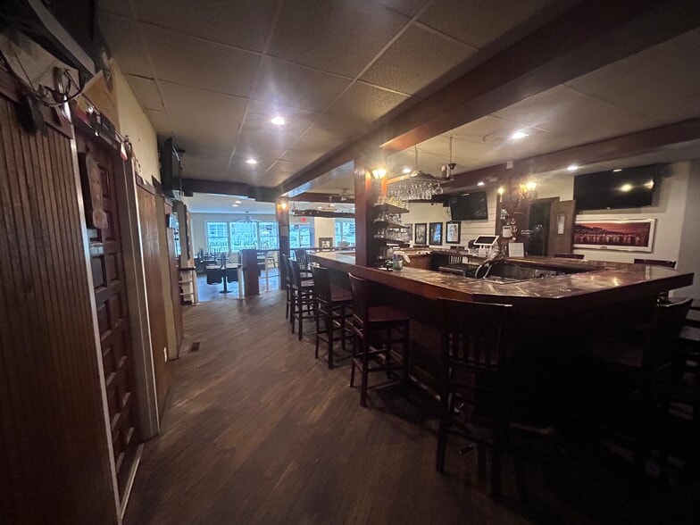 More Photos Of 5885 Main, Olcott Restaurant For Sale