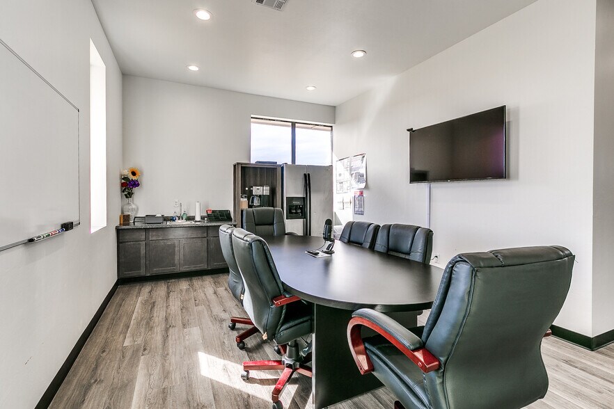 More Photos Of 1140 NW 192nd St, Edmond Office For Lease