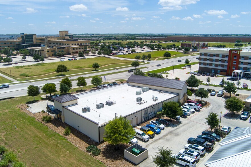 More Photos Of 2163 Stephens Pl, New Braunfels Storefront Retail Office For Sale